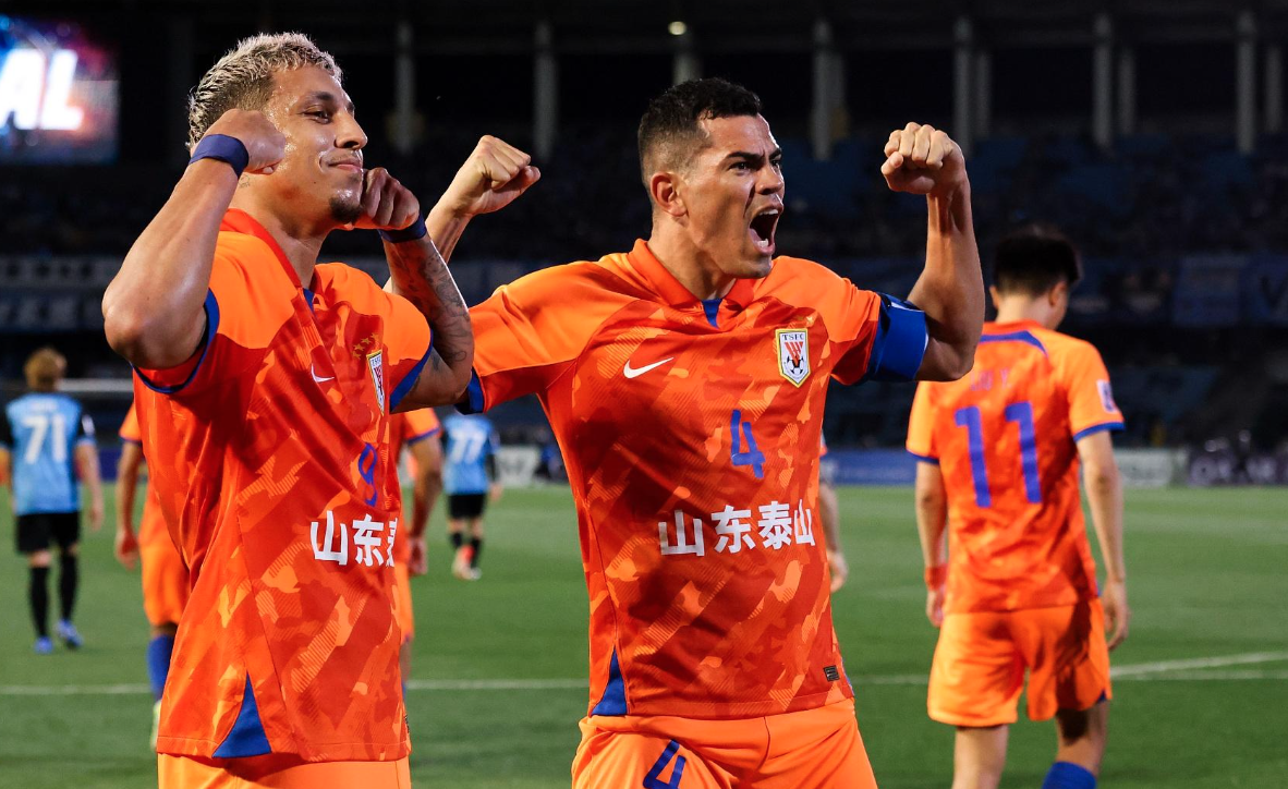 包含国安队迎战山东鲁能，主帅坚信取胜的词条