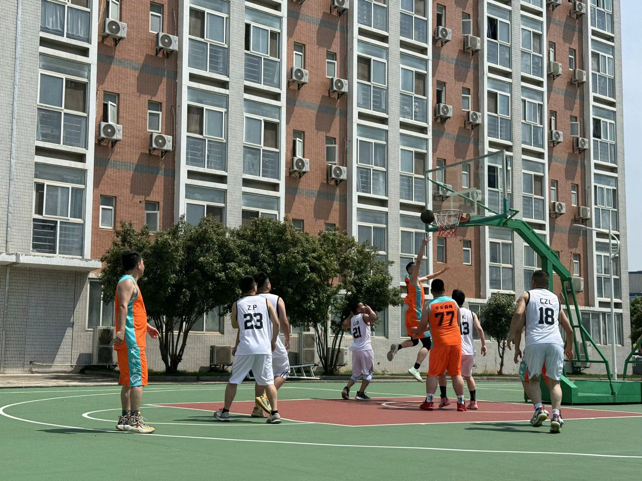 关于社区篮球比赛热情开展,促进当地居民健康生活的信息 关于社区篮球比赛热情开展,促进当地居民健康生活的信息