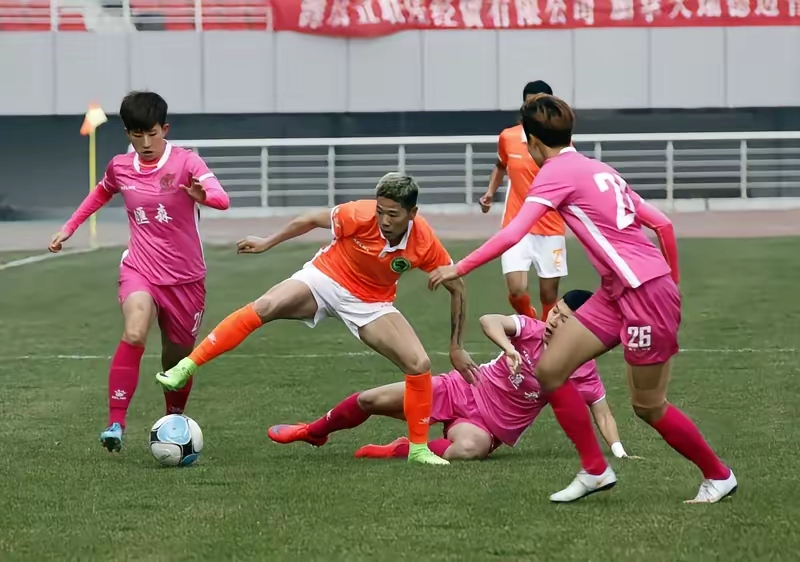 国际女足赛场上风云再起,巨星发挥稳定取胜的简单介绍 国际女足赛场上风云再起,巨星发挥稳定取胜的简单介绍