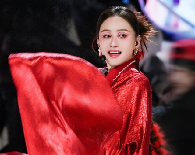 壮烈逆袭引人关注,胜利人气飙升 壮烈逆袭引人关注,胜利人气飙升