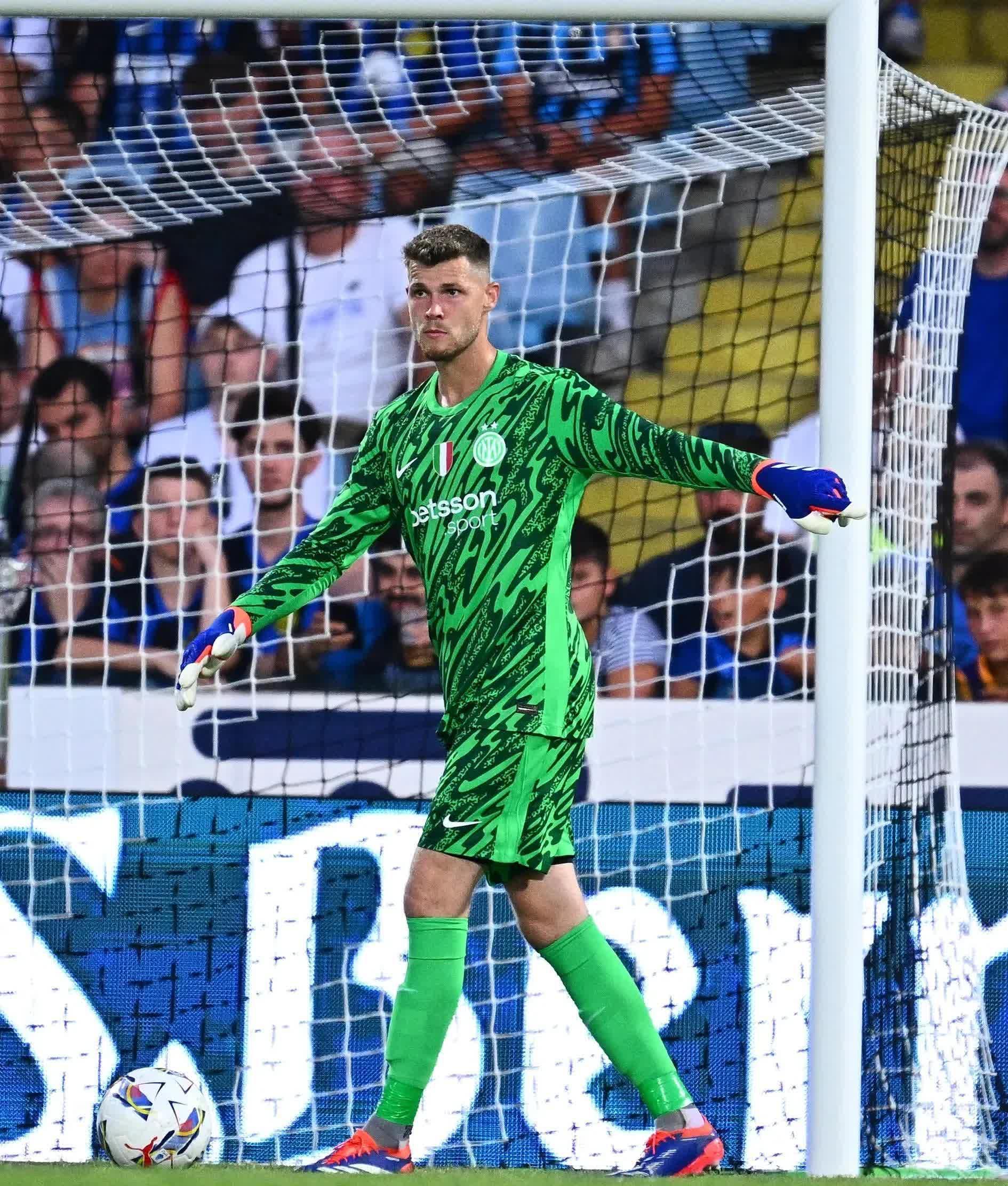 AC米兰取胜攀升，展现出色斗志