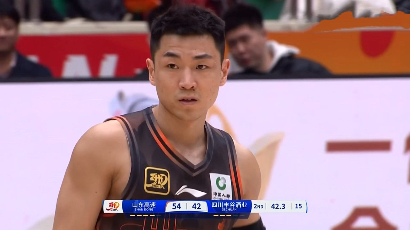 山东男篮在比赛中展现出全面实力，赢得胜利