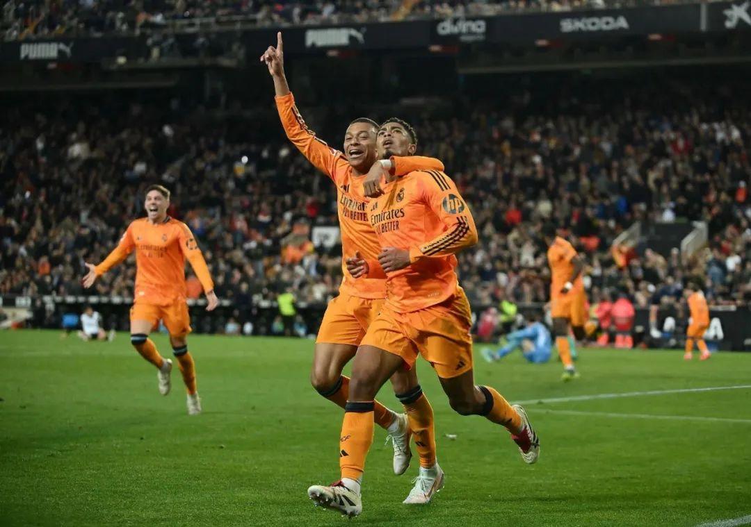 关于欧国联赛战况激烈,瓦伦西亚队势如破竹的信息 关于欧国联赛战况激烈,瓦伦西亚队势如破竹的信息