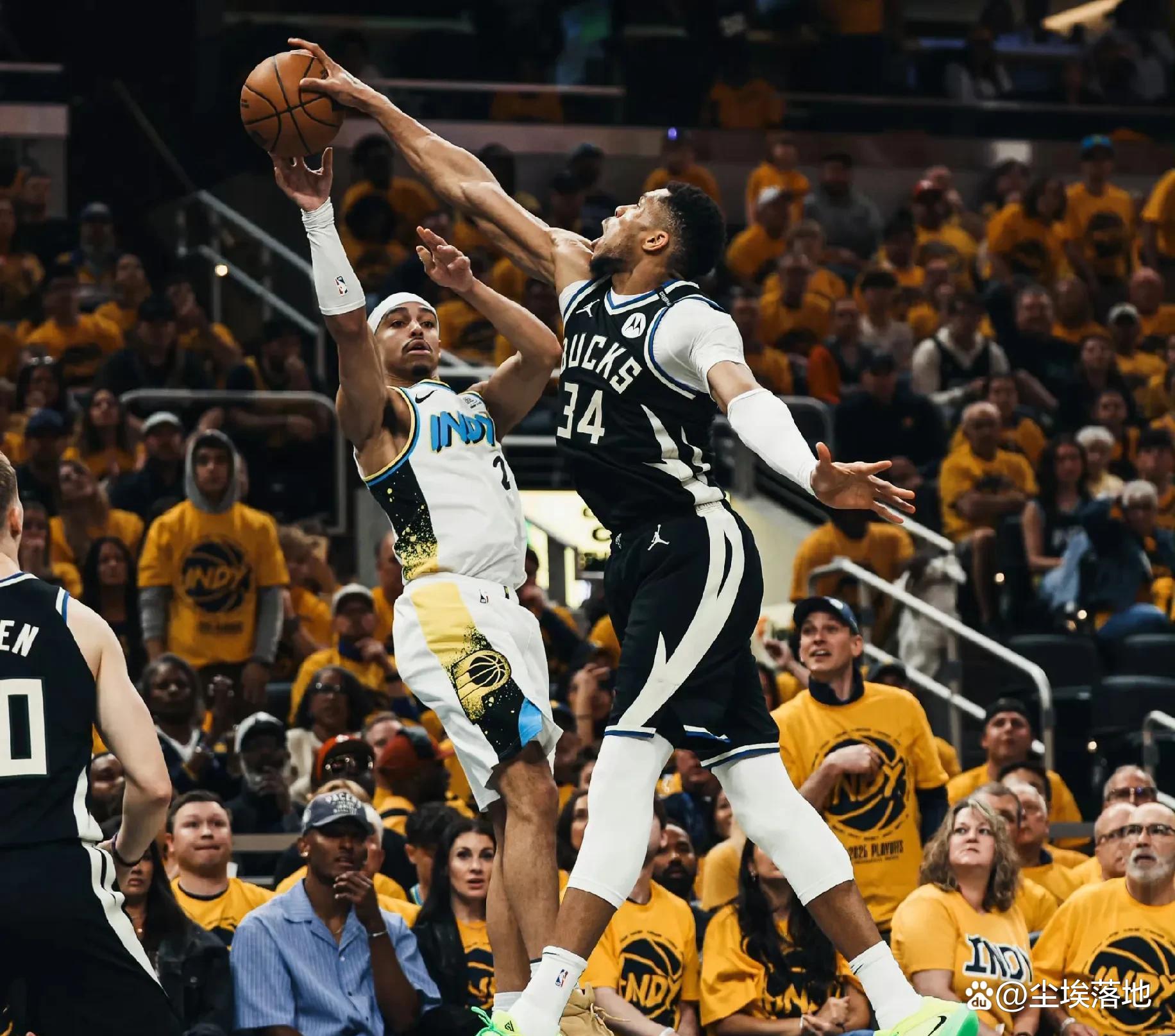 包含詹姆斯险胜逆转取胜，雄鹿关键表现点燃全场！的词条