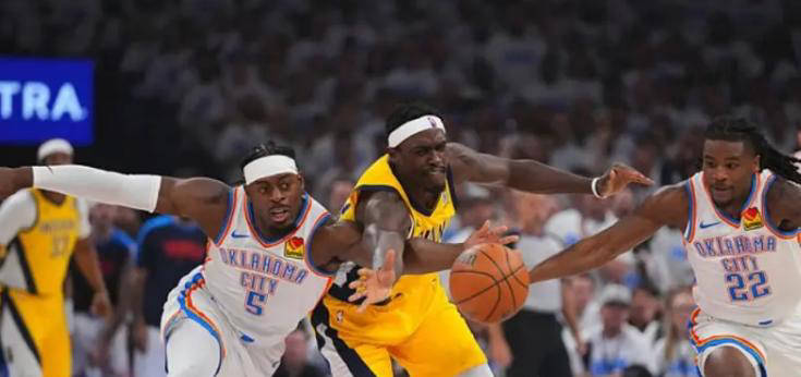 鹈鹕绝杀时刻，状态爆棚点燃赛场，威少迎来胜利！