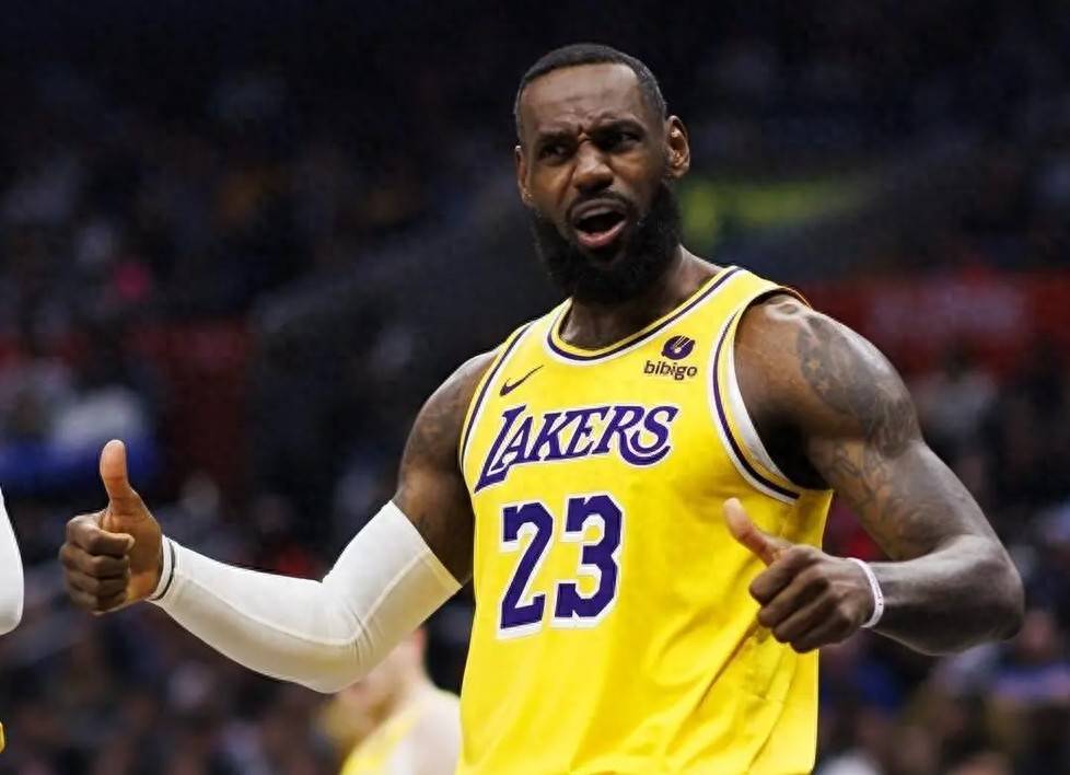 包含詹姆斯新星突破纪录表现惊艳，TL未来可期！的词条