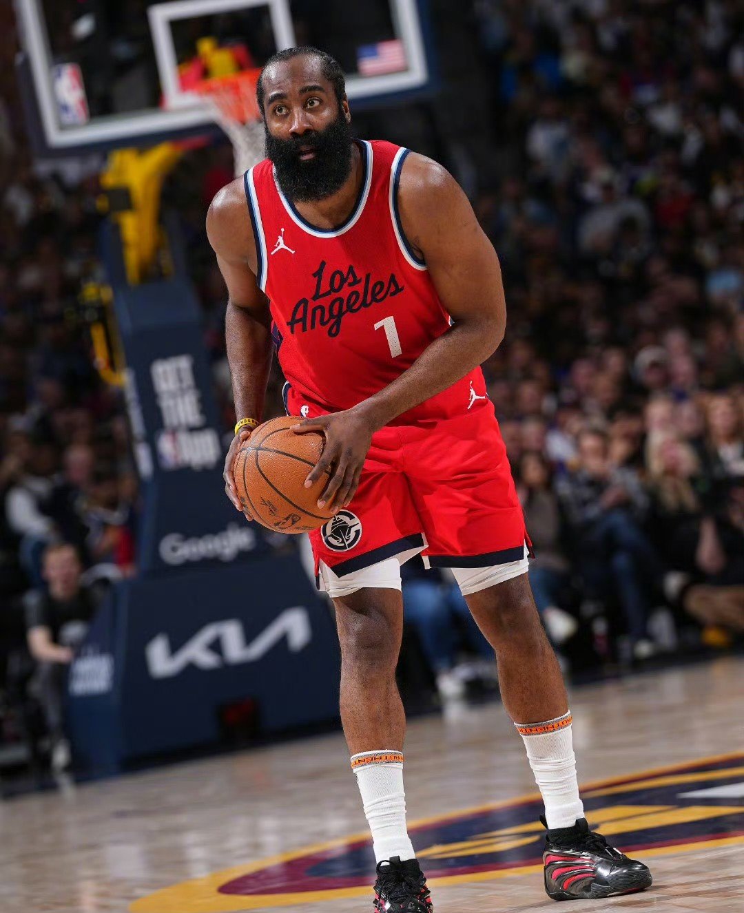 哈登在德国队比赛中表现优异,晋级下一阶段引发热议! 哈登在德国队比赛中表现优异,晋级下一阶段引发热议!