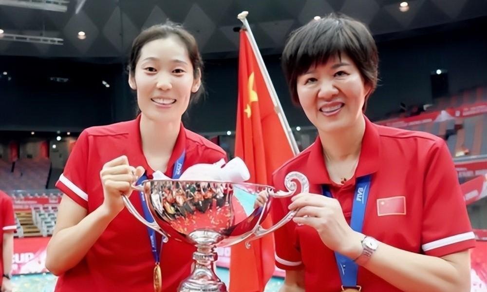 关于哈兰德迎来十赛季出色发挥，美国队观众热烈欢呼！观众掌声雷动的信息